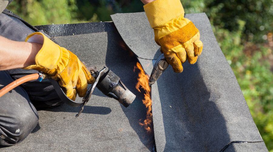 Expert Emergency Roof Repairs services in Dwale, KY